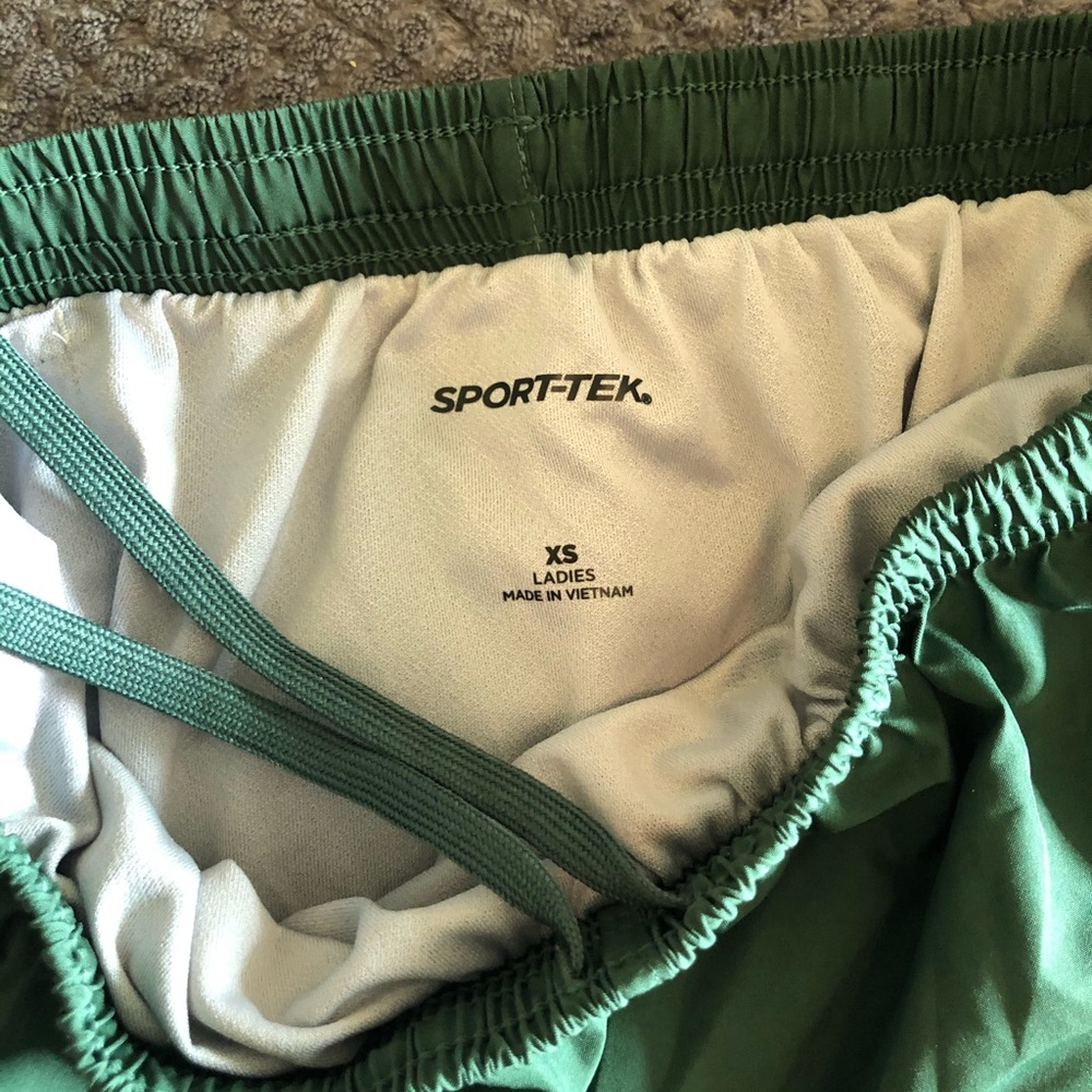Running shorts - Picture 3 of 3
